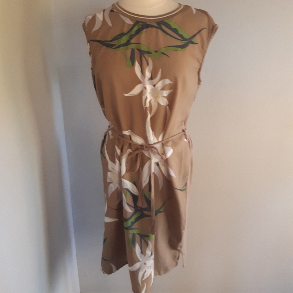 BB Collection floral dress size L